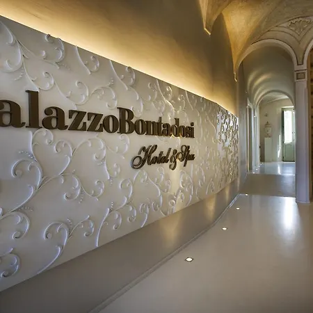 Hotel Palazzo Bontadosi & 4*