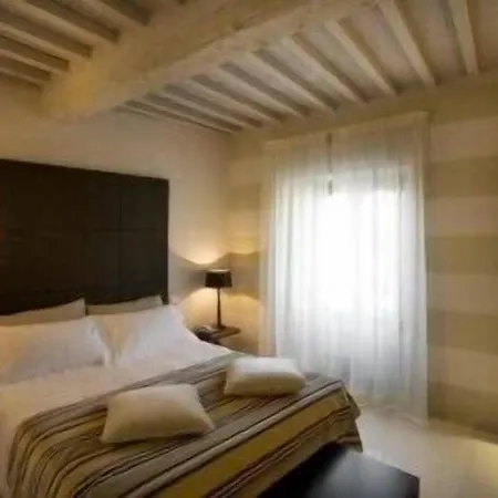 Hotel Palazzo Bontadosi & 4*
