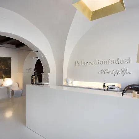 Palazzo Bontadosi & Hotel