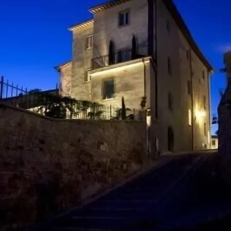 Palazzo Bontadosi & 4* 몬테팔코