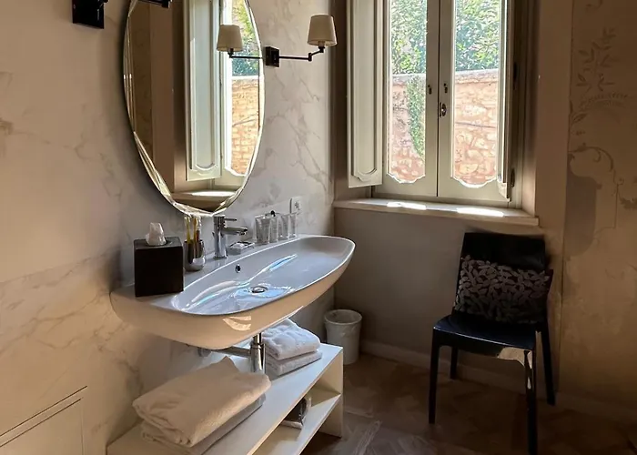 Hotel Palazzo Bontadosi & 4*