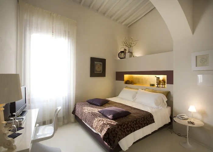 Palazzo Bontadosi & Hotel