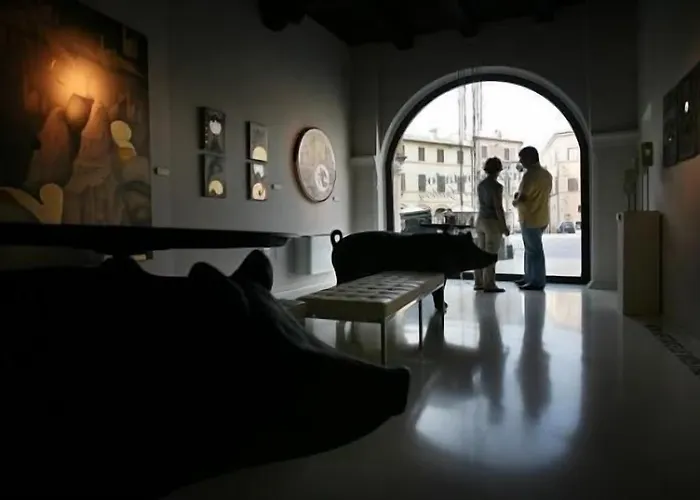 Palazzo Bontadosi & Montefalco