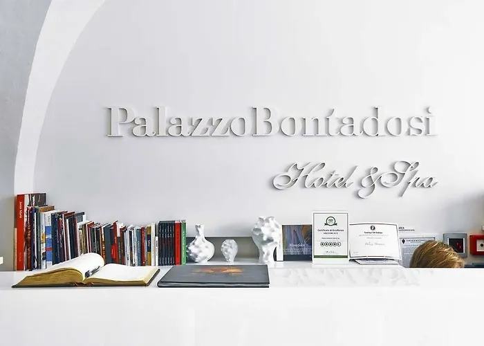 Palazzo Bontadosi & Hotel 4*